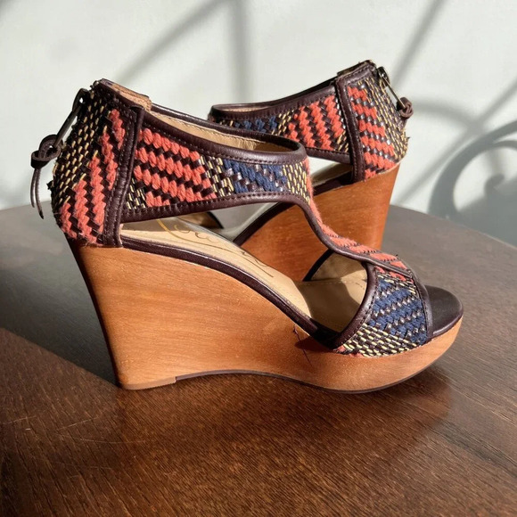 ROWEN Womens Woven Red & Blue Wedge Sandals Size‎ 6 With Back Zipper Closure - Picture 3 of 8